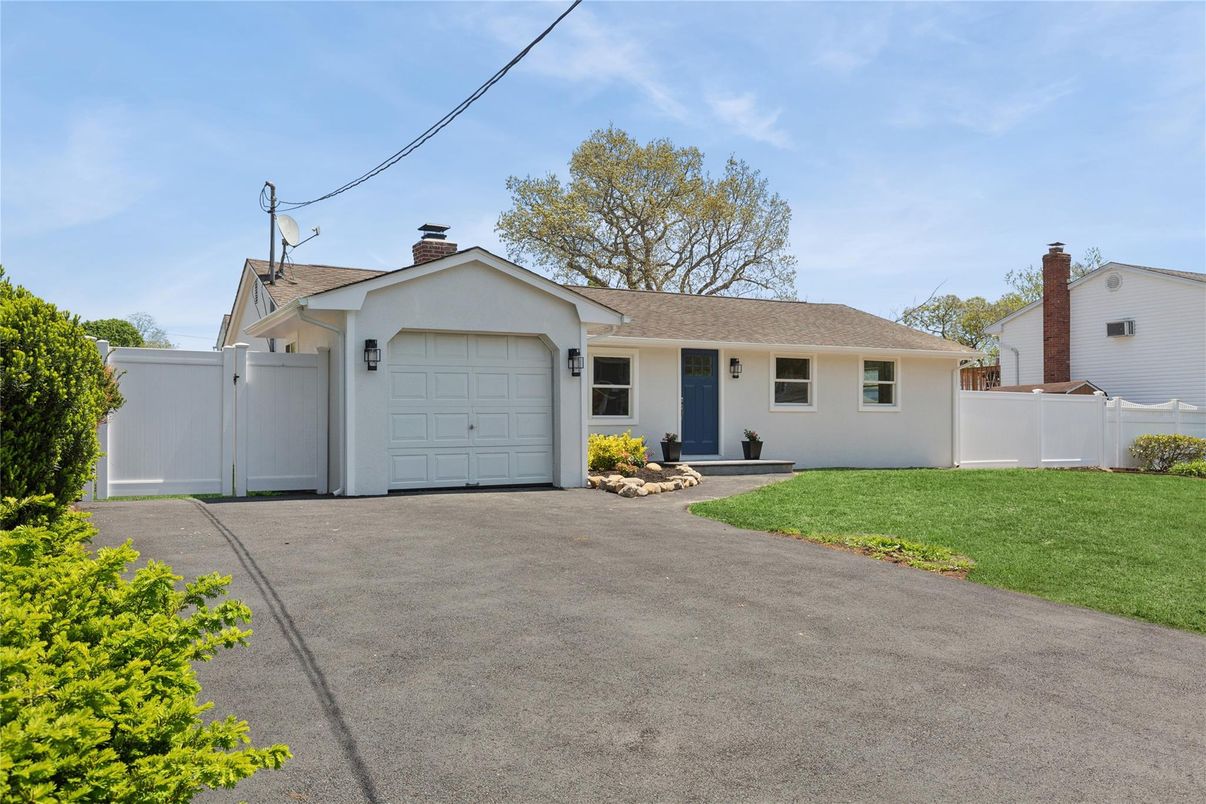 Attached, Backyard, Exterior, Facade, Ranch