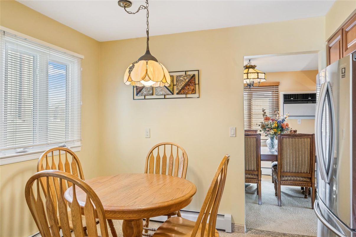 Dining room, Interior, Pendant Lights
