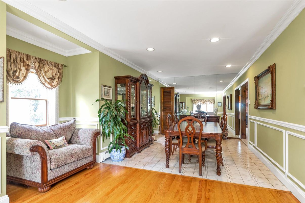 Dining room, Interior, Recessed Lighting, Wood Texture Flooring