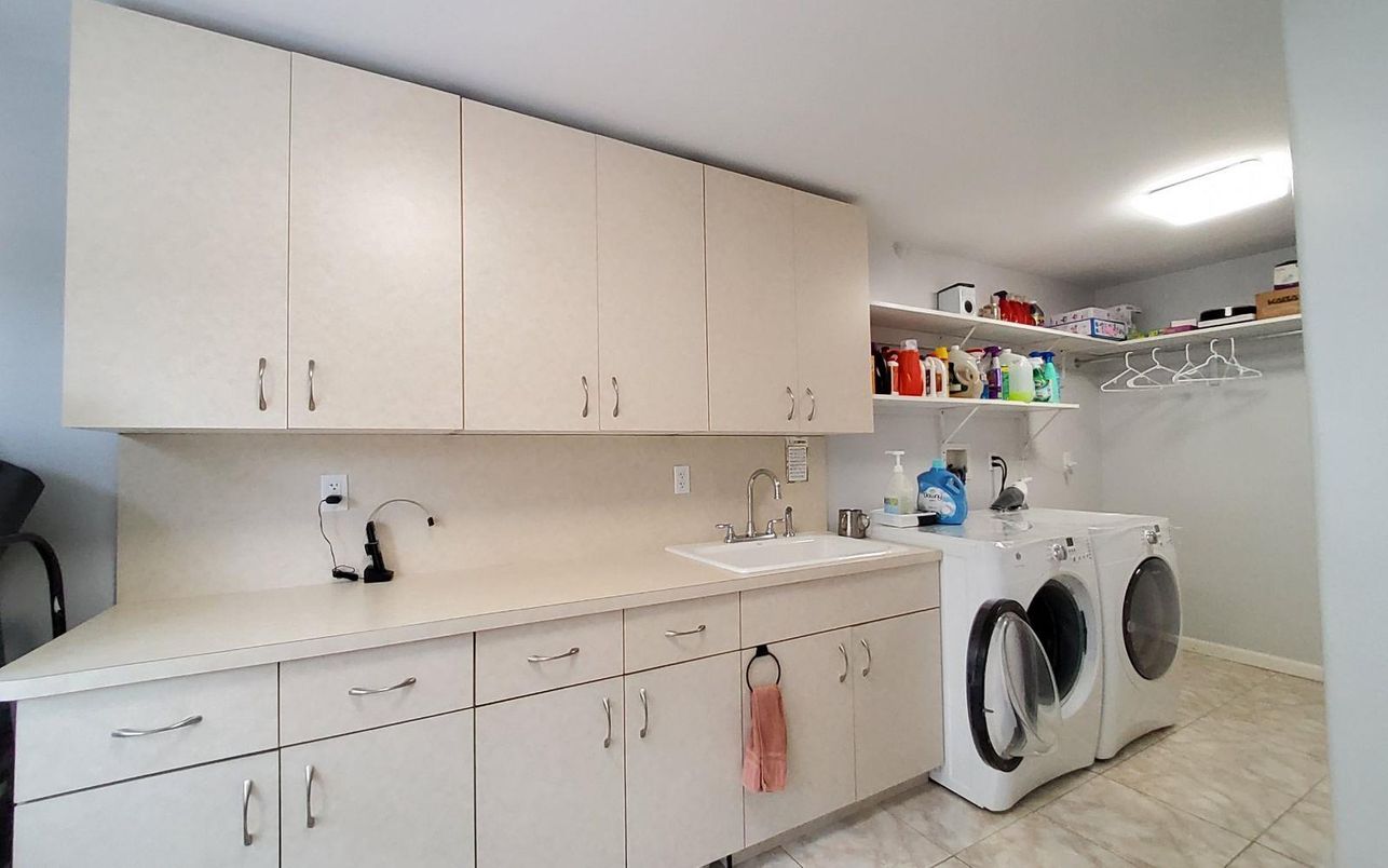 Interior, Washer