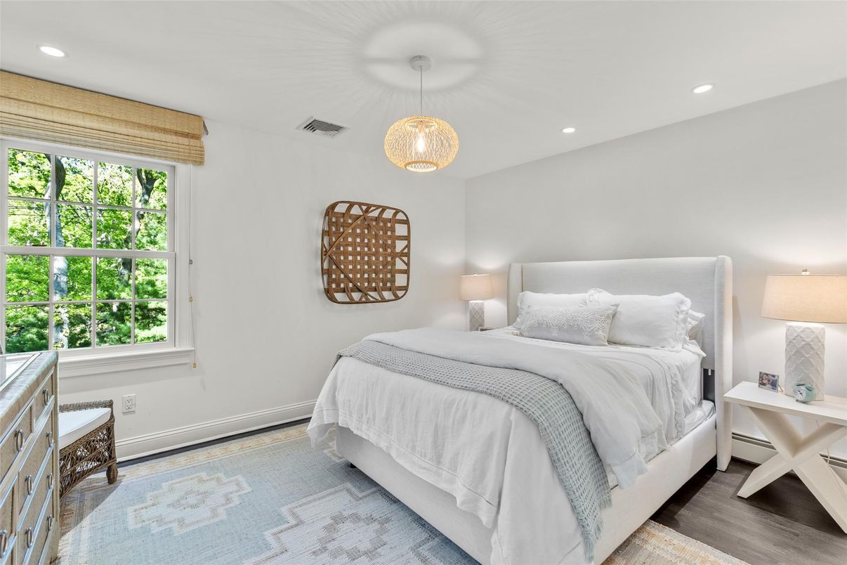 Bedroom, Interior, Pendant Lights, Recessed Lighting, Wood Texture Flooring