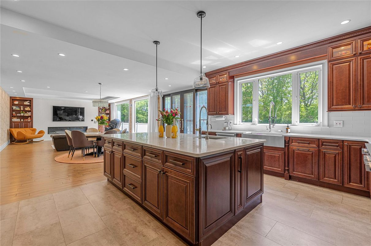 Dining room, Interior, Kitchen, Living room, Pendant Lights, Recessed Lighting, Stainless Steel Appliances, Wood Texture Flooring