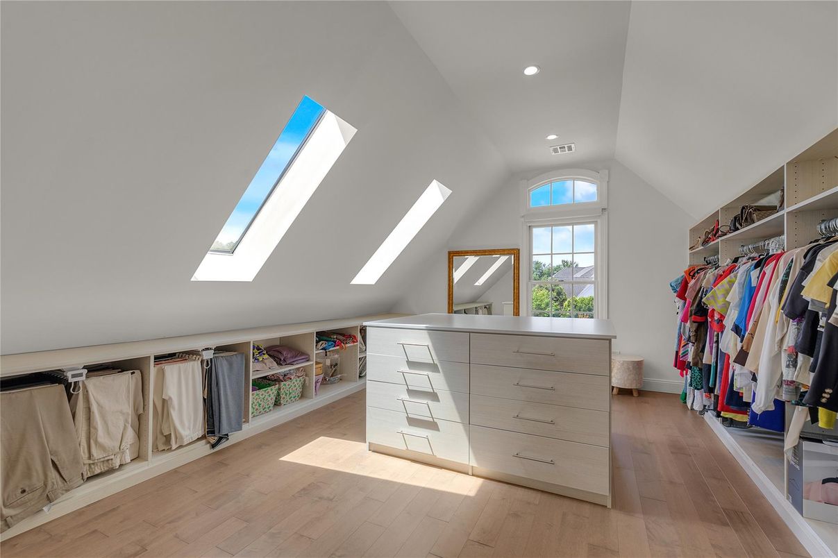 Interior, Recessed Lighting, Walk-in Closets, Wood Texture Flooring