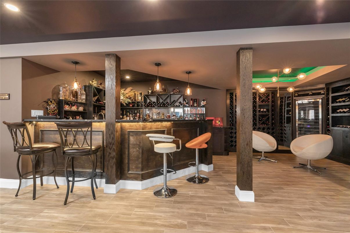 Interior, Pendant Lights, Recessed Lighting, Wood Texture Flooring