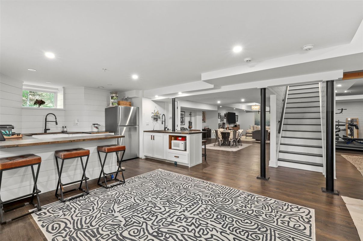 Dining room, Interior, Kitchen, Recessed Lighting, Stainless Steel Appliances, Wood Texture Flooring