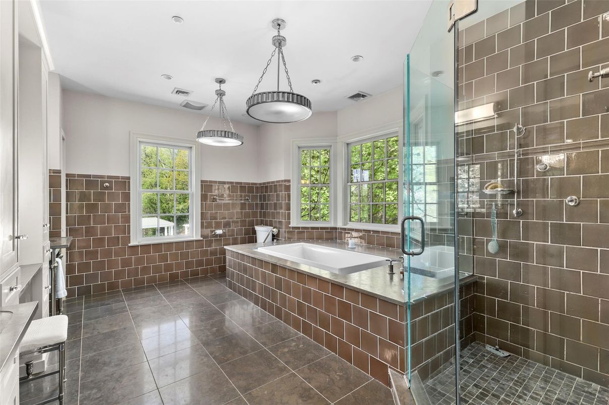 Bathroom, Glass Shower, Interior, Pendant Lights, Recessed Lighting
