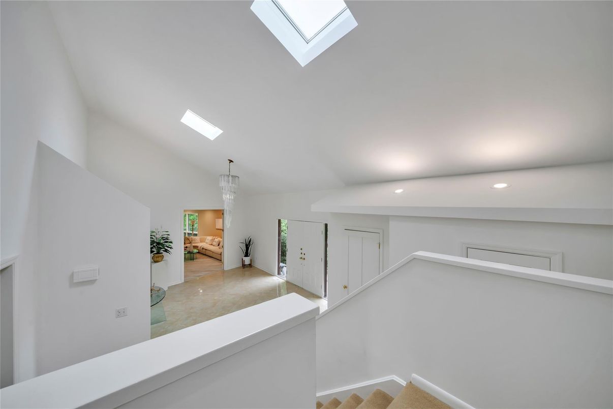 Chandelier, Interior, Recessed Lighting