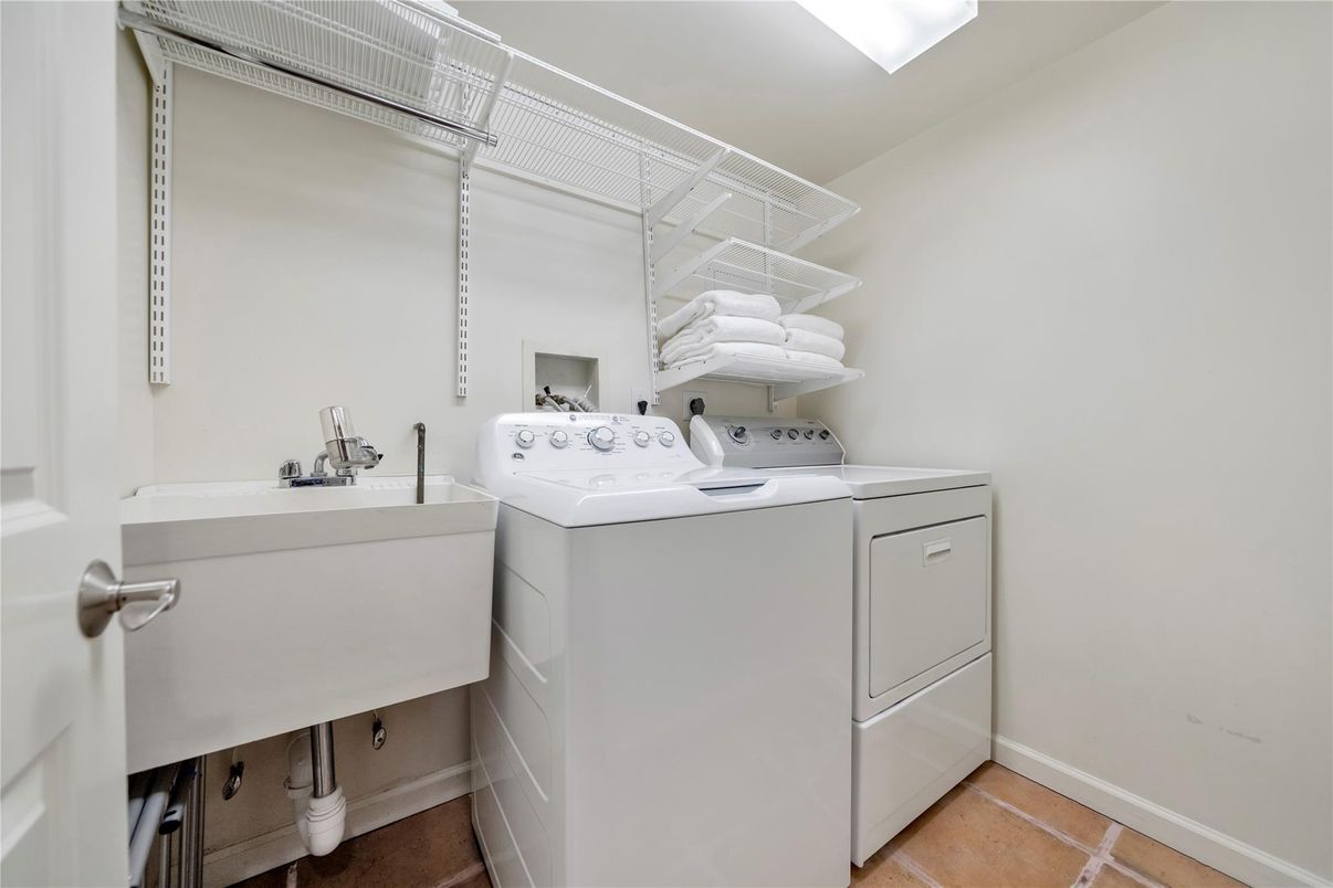Interior, Washer