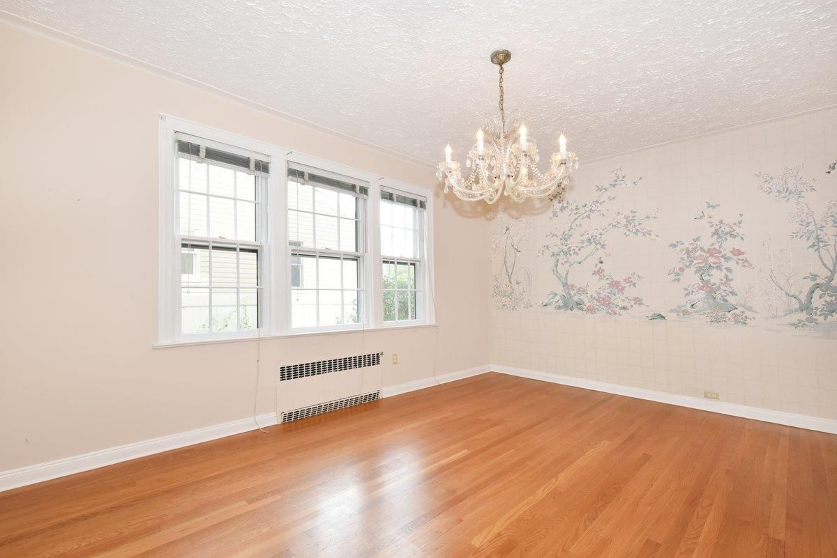 Chandelier, Empty room, Interior, Wood Texture Flooring