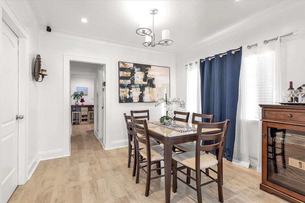 Dining room, Interior, Pendant Lights, Recessed Lighting, Wood Texture Flooring