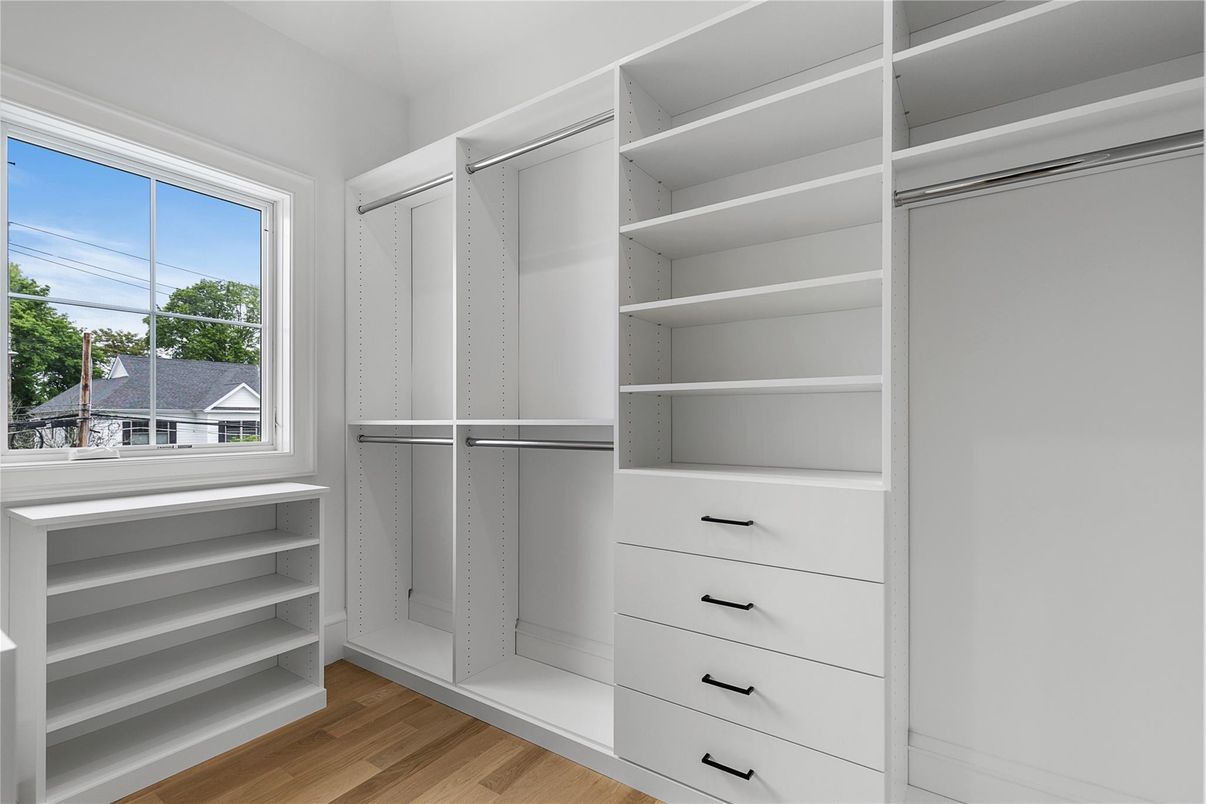 Interior, Walk-in Closets, Wood Texture Flooring