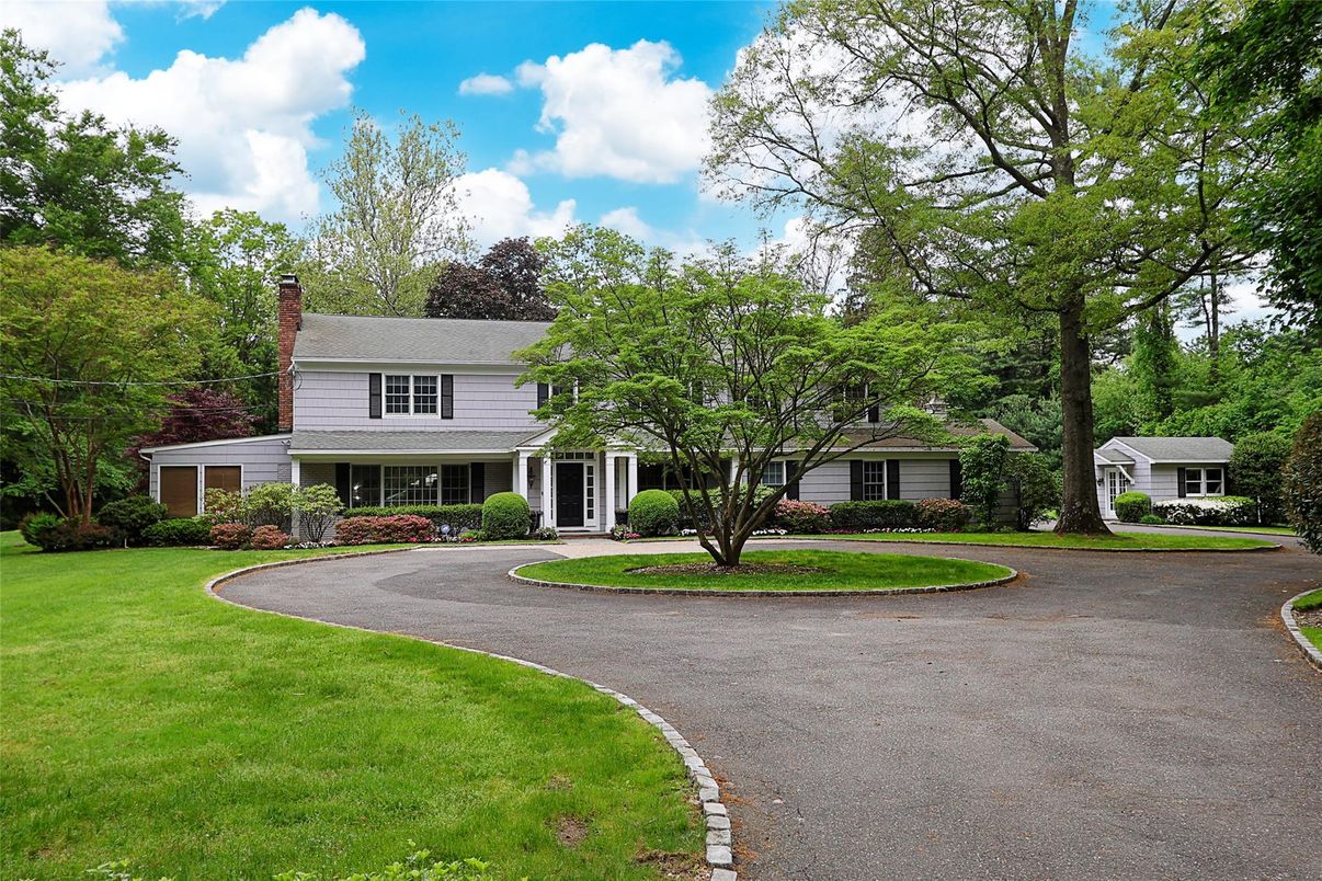 Attached, Backyard, Exterior, Facade, Split Level