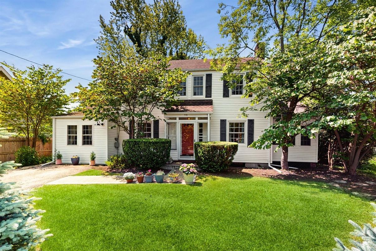 Backyard, Exterior, Facade, American Foursquare