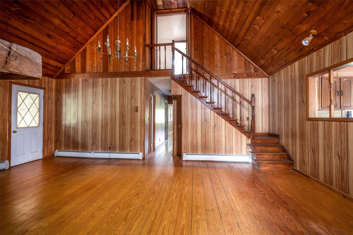 Empty room, Interior, Wooden Ceilings, Wood Texture Flooring, Wooden Walls