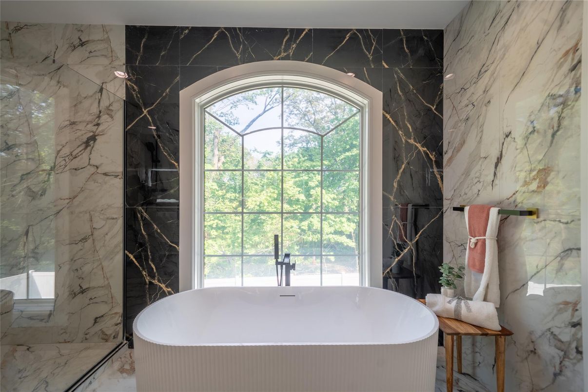Bathroom, Free Standing Baths, Interior, Marble, Marble Walls
