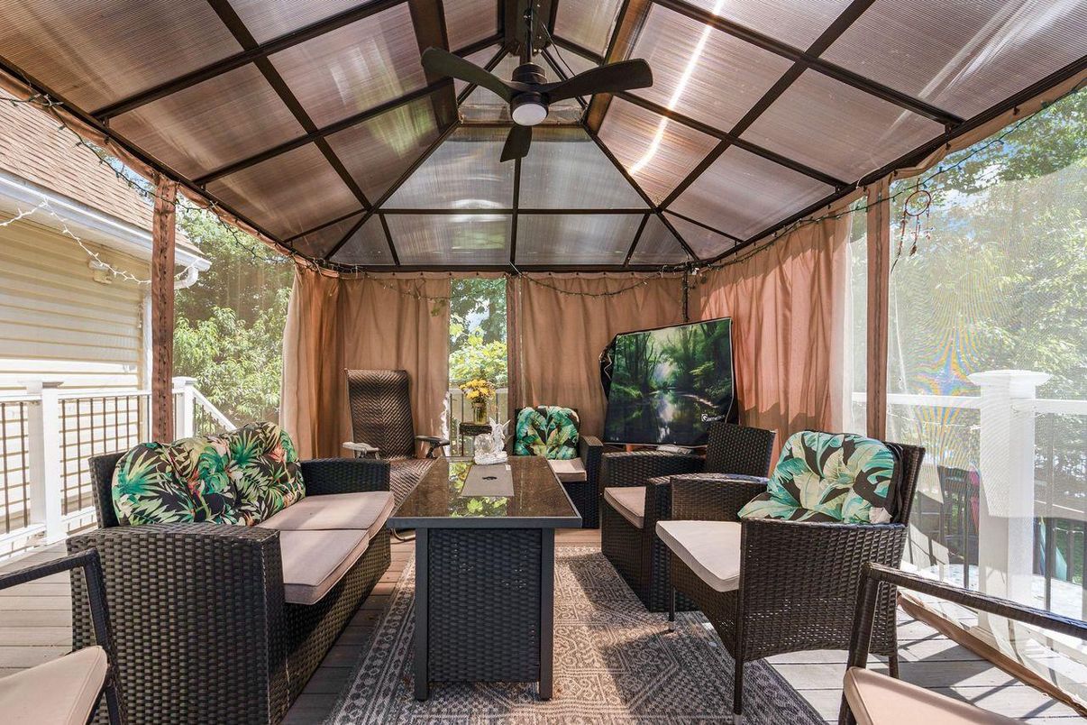 Interior, Living room, Sun Room