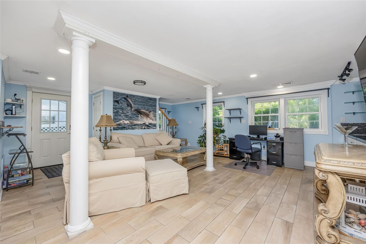 Home Office, Interior, Living room, Recessed Lighting, Wood Texture Flooring