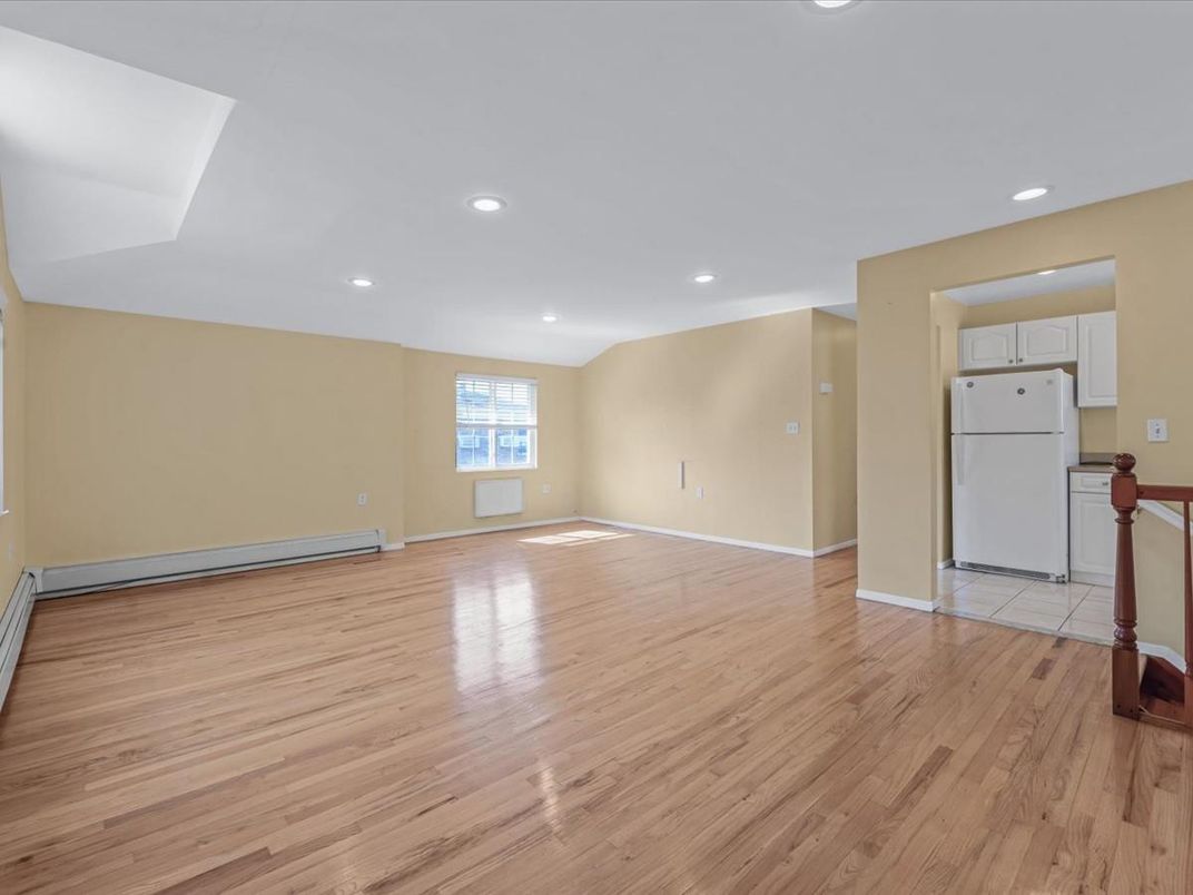 Empty room, Interior, Kitchen, Recessed Lighting, Wood Texture Flooring