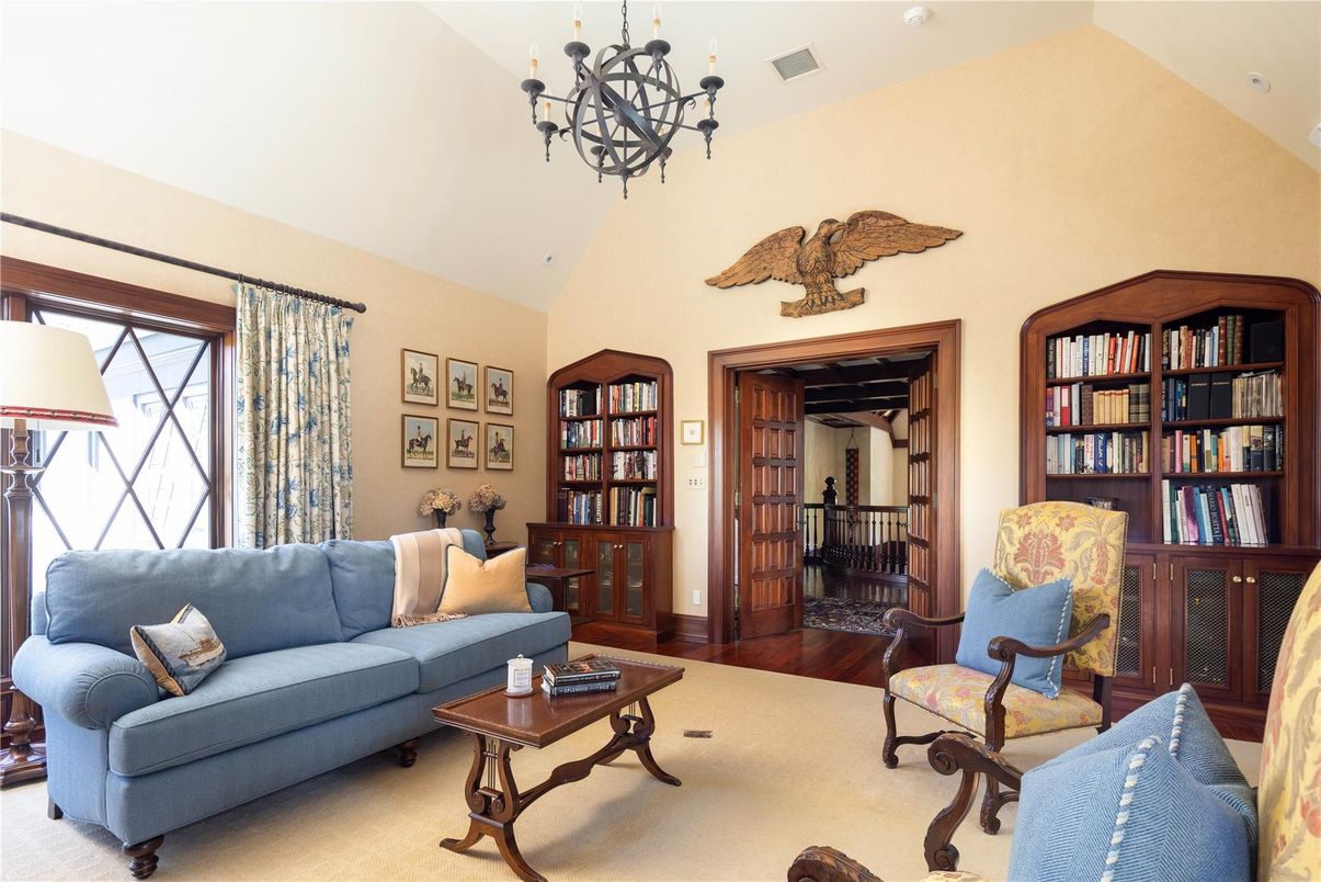 Chandelier, Interior, Living room, Wood Texture Flooring