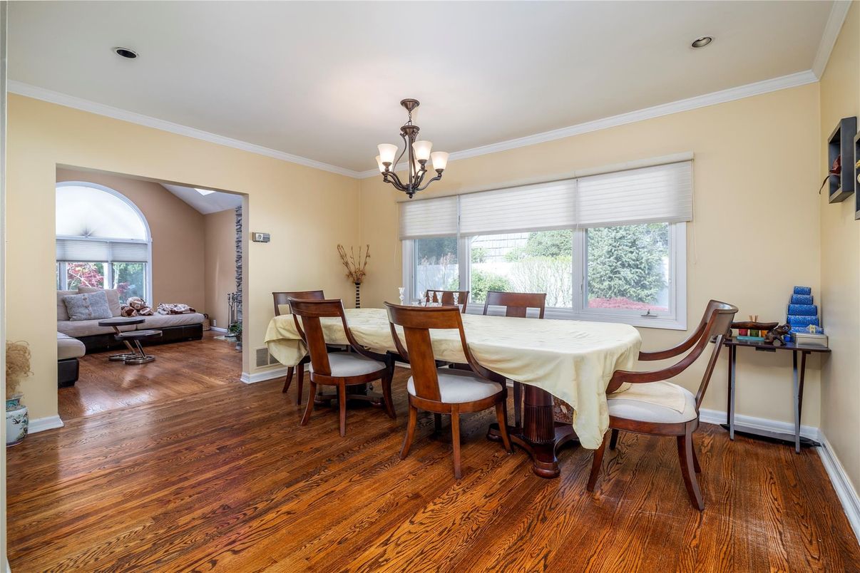 Chandelier, Dining room, Interior, Living room, Wood Texture Flooring