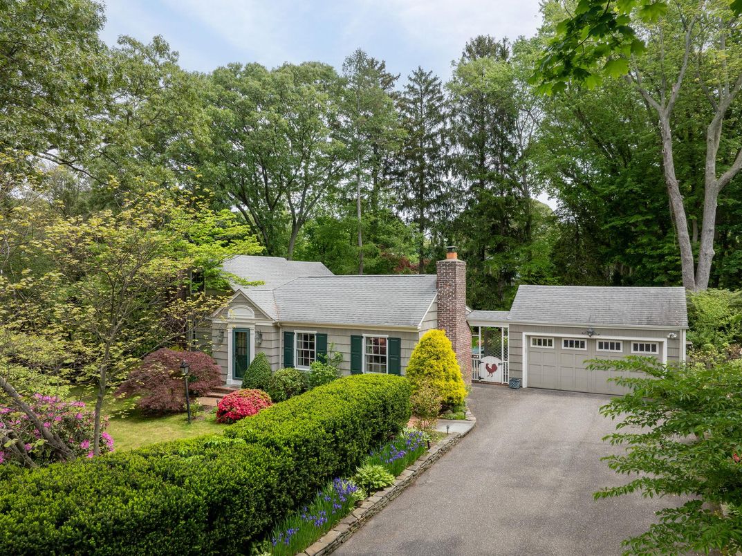 Backyard, Detached Garage, Exterior, Facade, Cape Cod