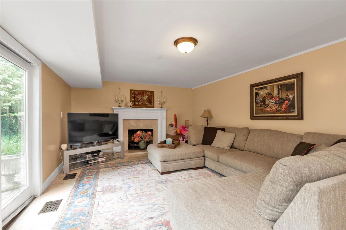 Fireplace, Interior, Living room