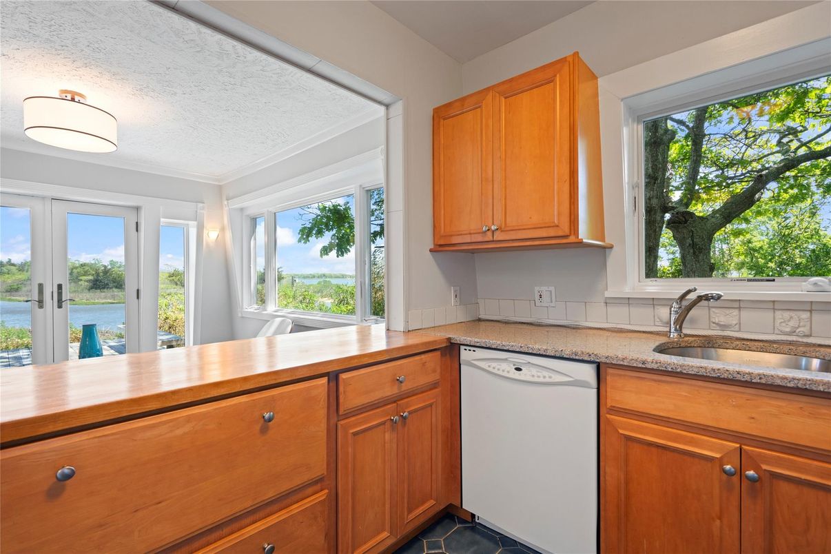 Interior, Kitchen, Water