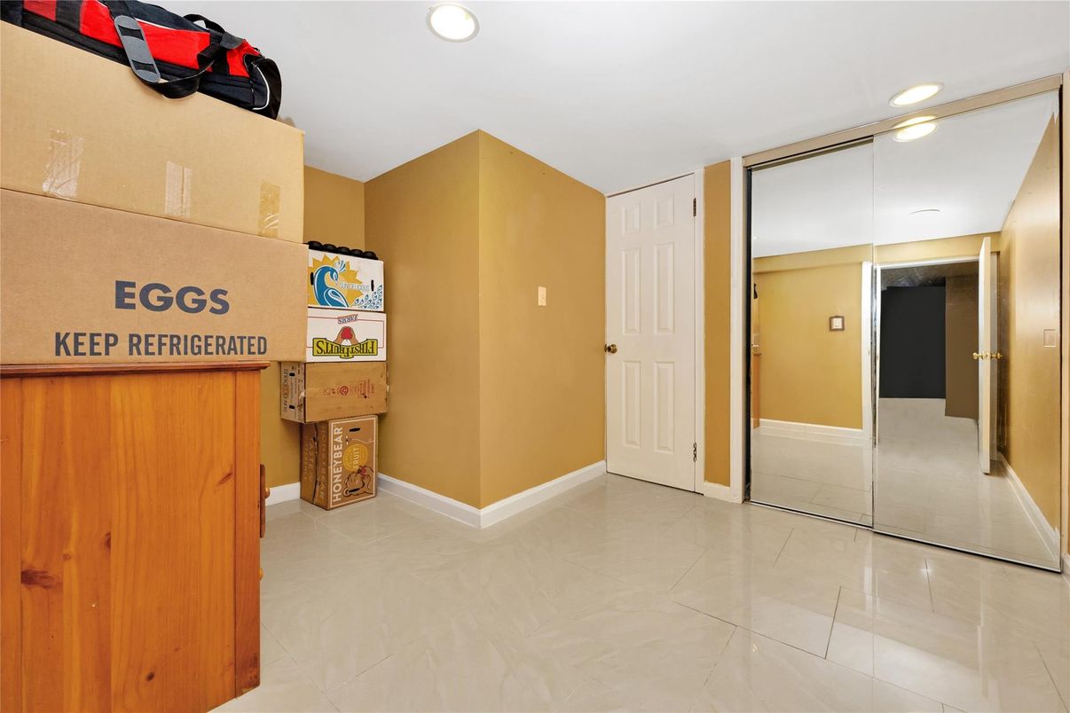 Interior, Recessed Lighting