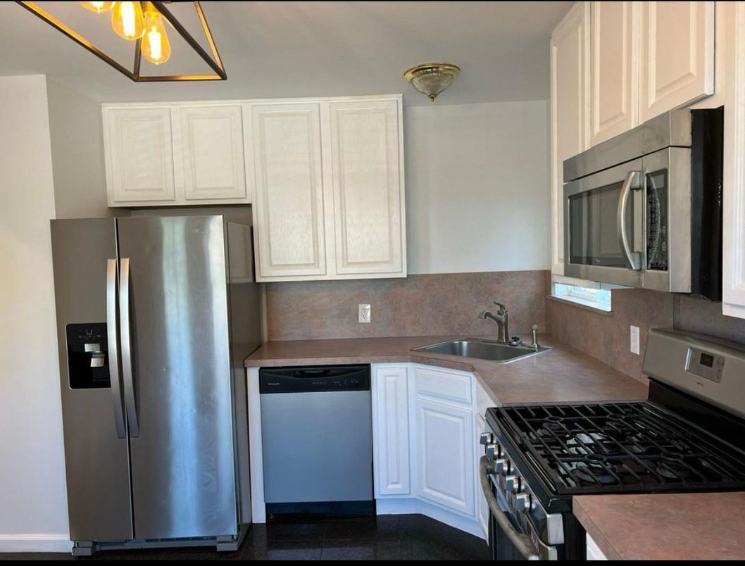Interior, Kitchen, Stainless Steel Appliances