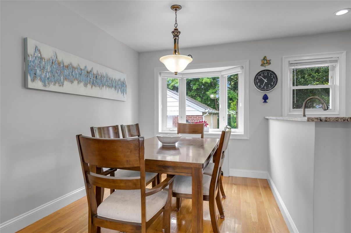 Dining room, Interior, Pendant Lights, Recessed Lighting, Wood Texture Flooring