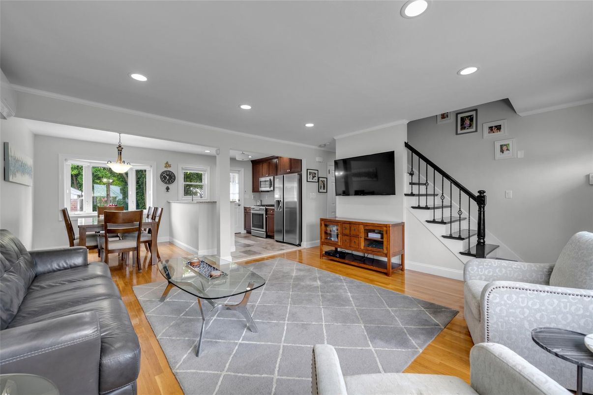 Dining room, Interior, Kitchen, Living room, Pendant Lights, Recessed Lighting, Stainless Steel Appliances, Wood Texture Flooring