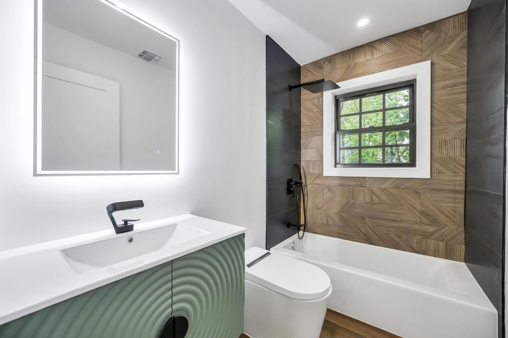 Bathroom, Interior, Recessed Lighting, Wood Texture Flooring