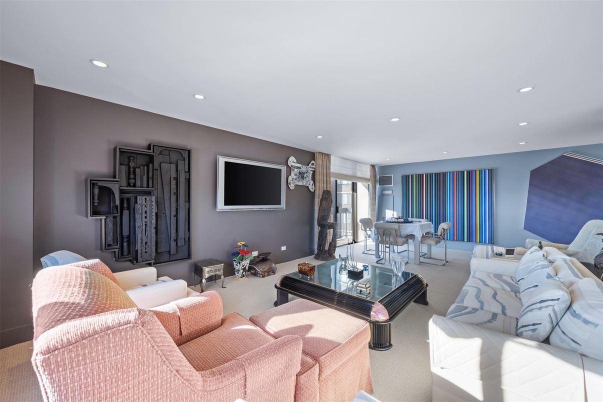 Dining room, Interior, Living room, Recessed Lighting
