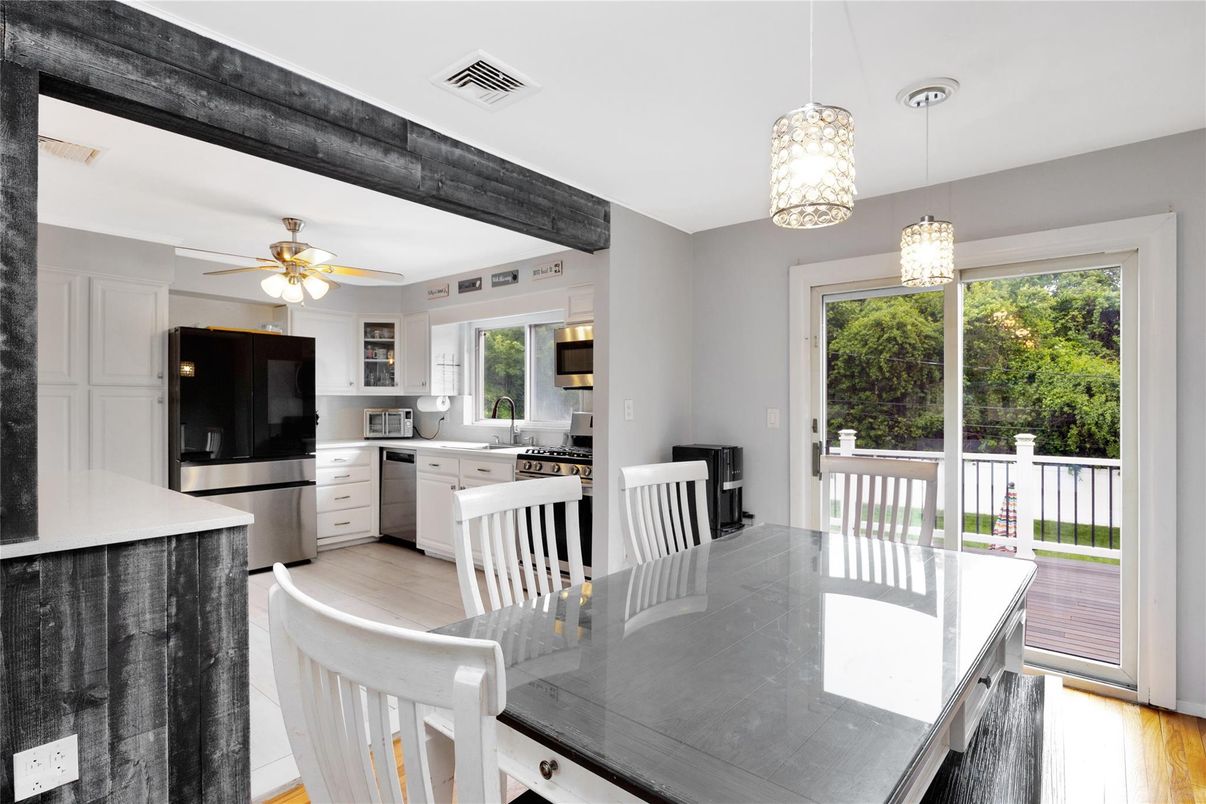 Dining room, Interior, Kitchen, Pendant Lights, Wooden Beams, Wood Texture Flooring