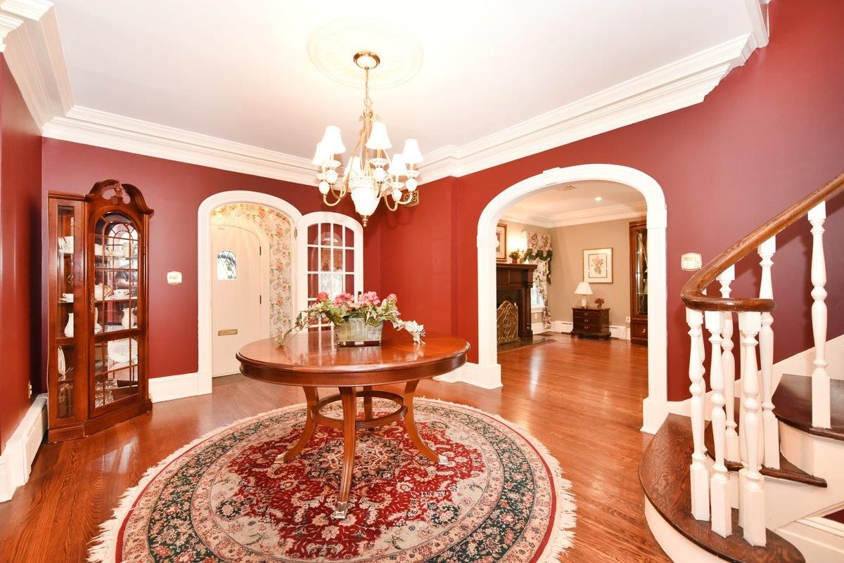 Chandelier, Fireplace, Interior, Wood Texture Flooring