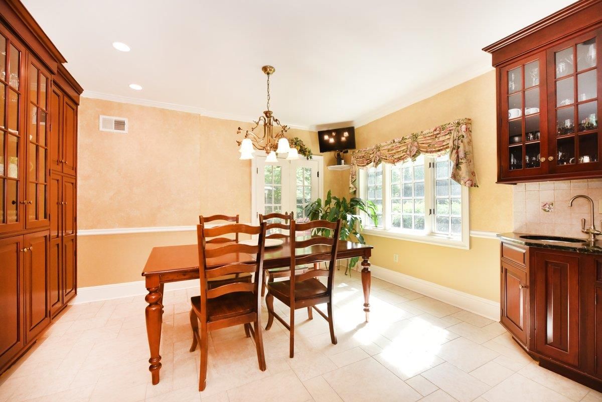 Chandelier, Dining room, Interior, Recessed Lighting