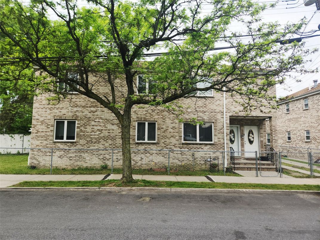 Exterior, Facade, Brick Facade, French Provincial