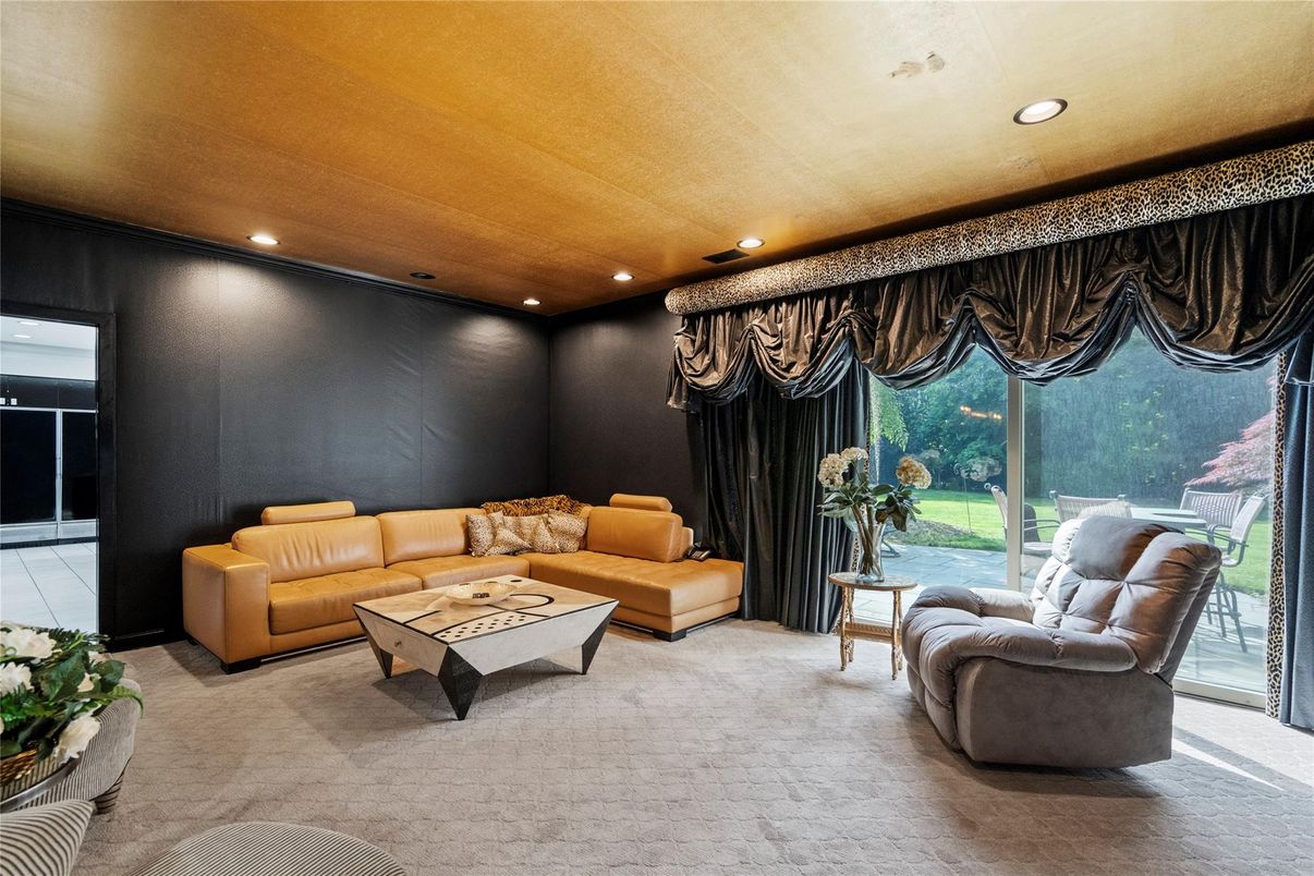 Interior, Living room, Recessed Lighting