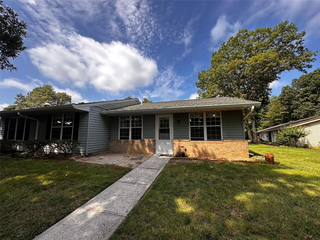 Backyard, Exterior, Facade, Ranch