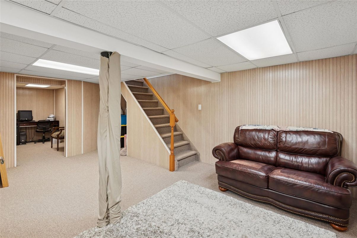 Home Office, Interior, Recessed Lighting, Wooden Walls