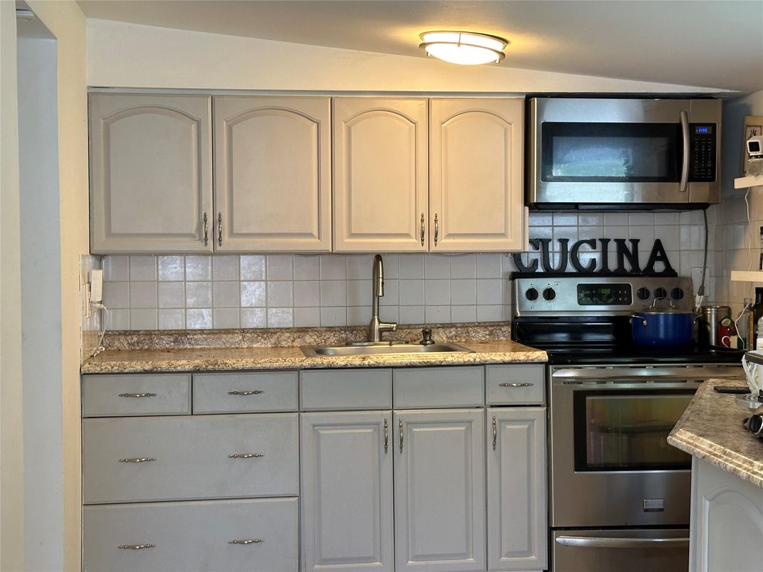 Interior, Kitchen, Stainless Steel Appliances