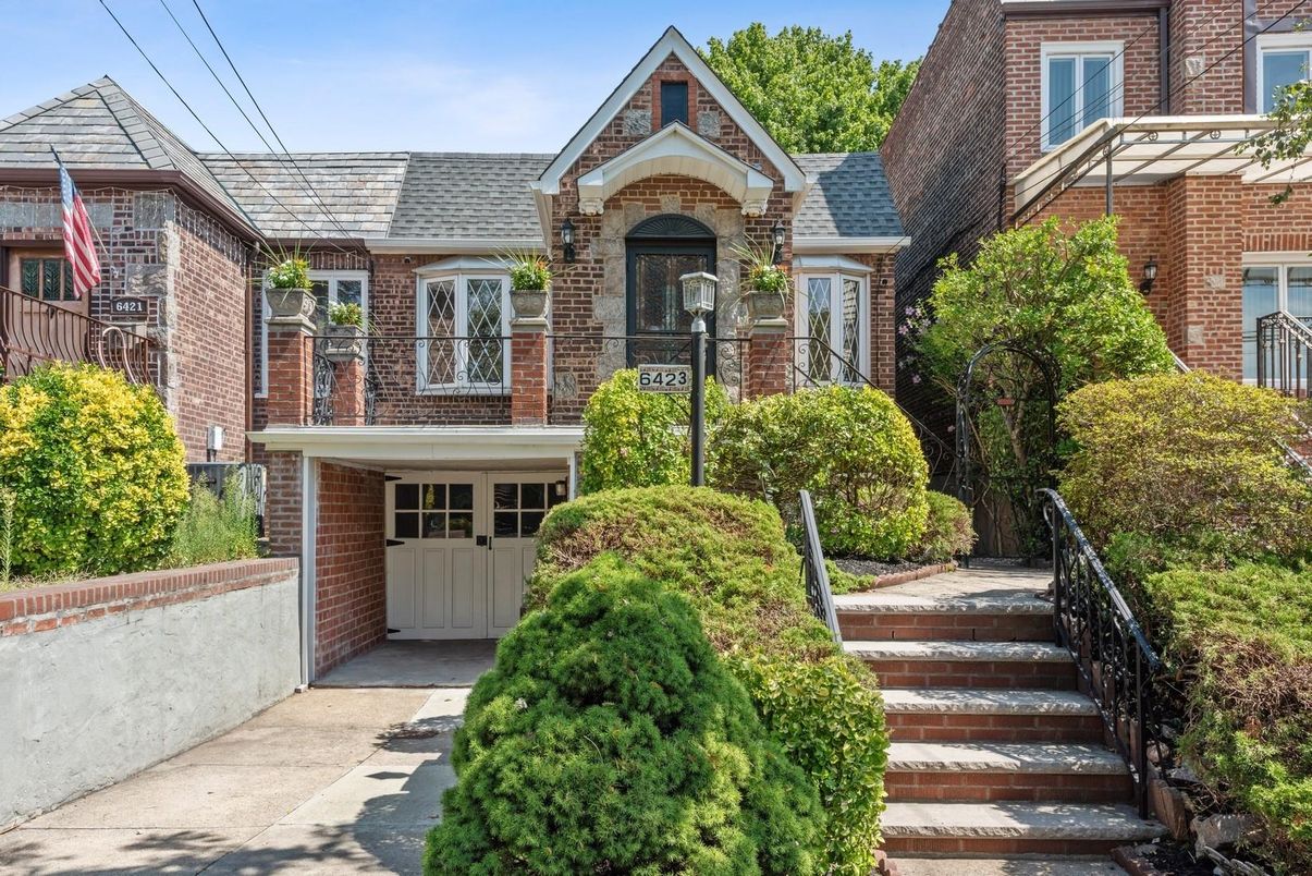 Attached, Exterior, Facade, Brick Facade, Tudor Revival