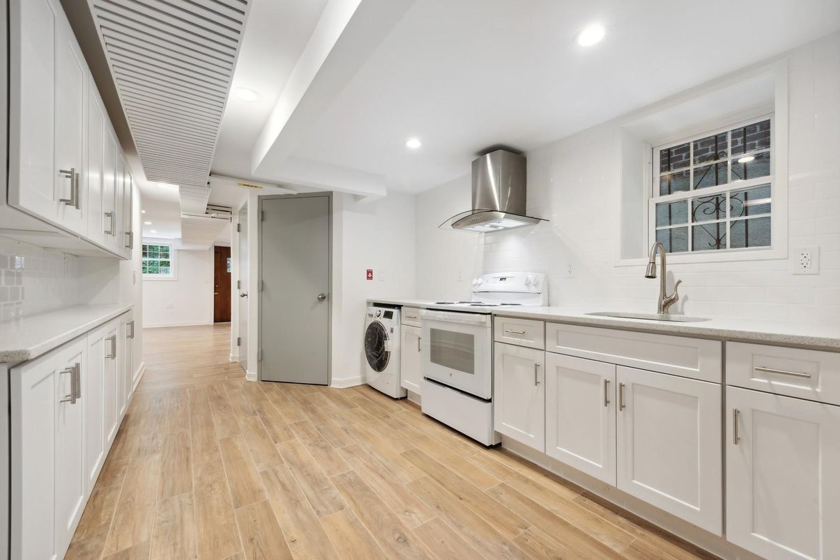 Interior, Kitchen, Recessed Lighting, Wood Texture Flooring