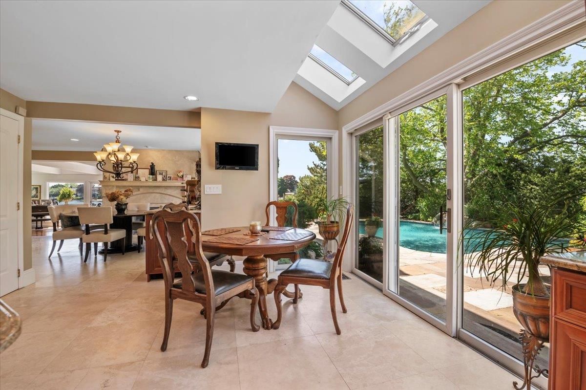 Chandelier, Dining room, Interior, Recessed Lighting