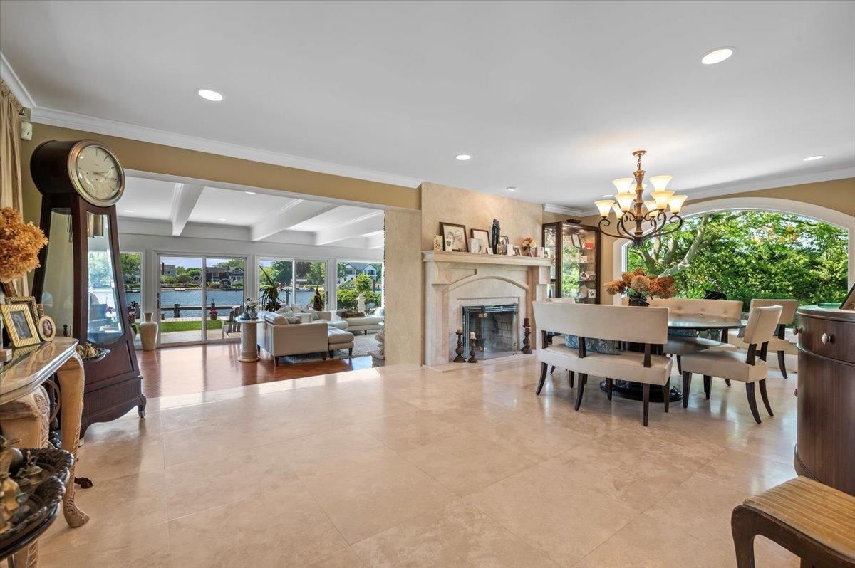 Chandelier, Dining room, Fireplace, Interior, Living room, Recessed Lighting, Water