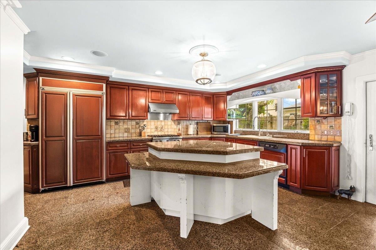 Interior, Kitchen, Recessed Lighting