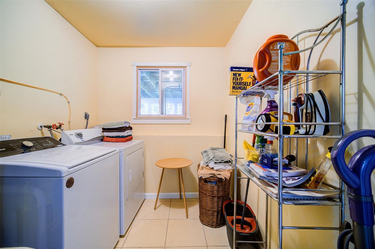 Interior, Washer