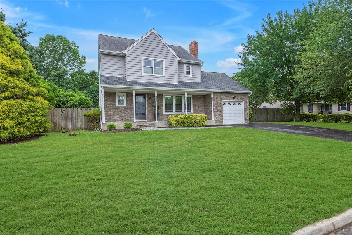 Attached, Exterior, Facade, Brick Facade, Farmhouse