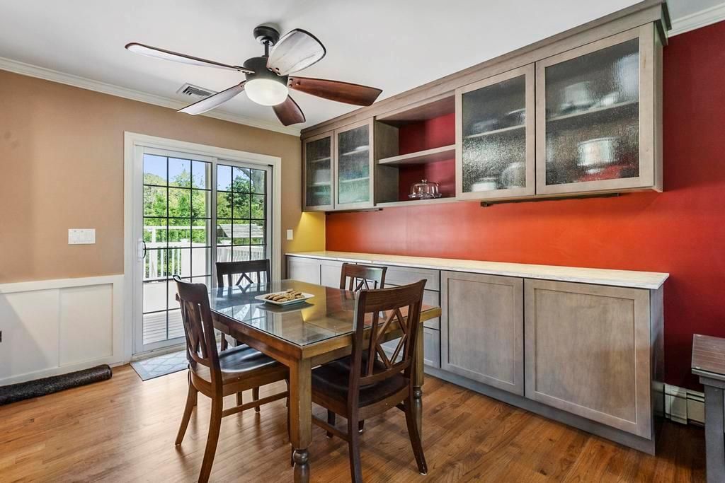 Dining room, Interior, Wood Texture Flooring