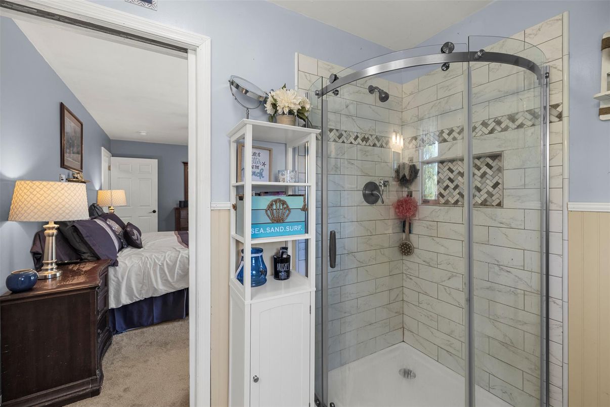 Bathroom, Bedroom, Glass Shower, Interior